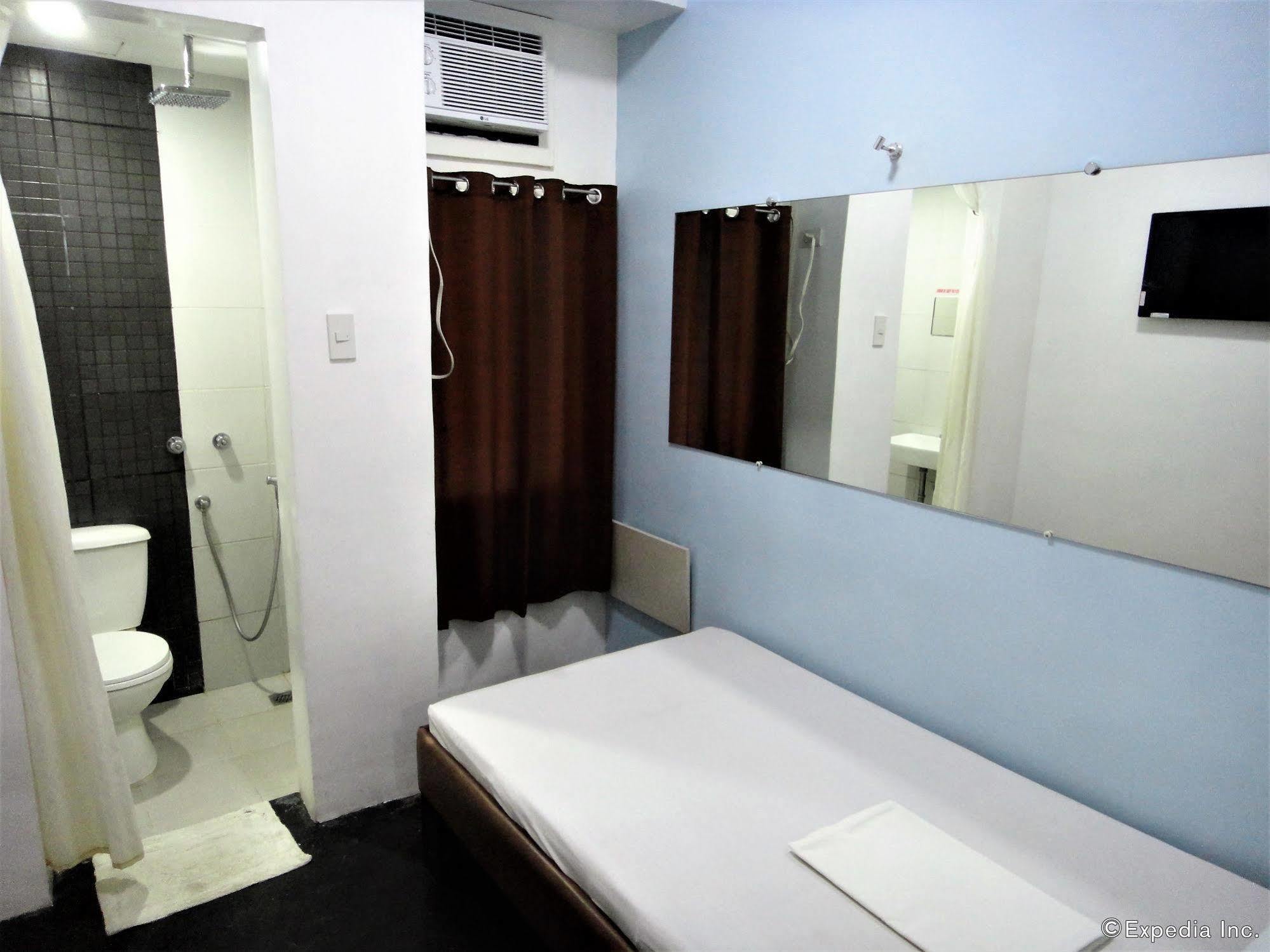 G-Galyx Inn Hotel Cagayan de Oro Buitenkant foto