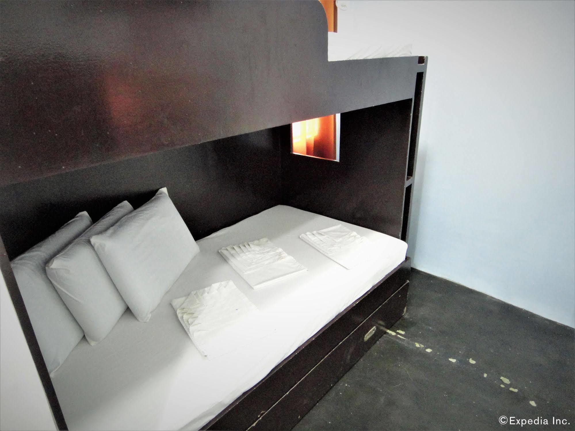 G-Galyx Inn Hotel Cagayan de Oro Buitenkant foto